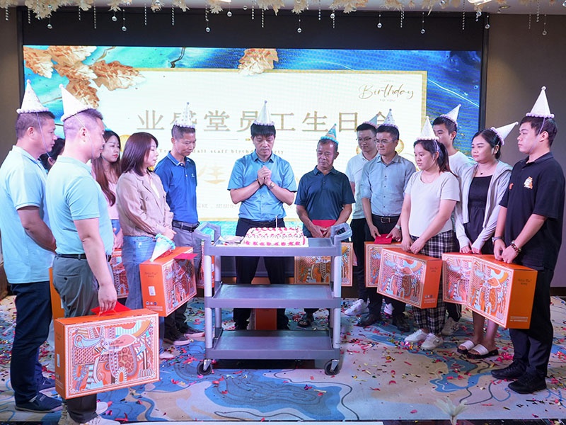這是家什么神仙公司，太讓人眼紅了！?。? />
                </div>
              </div>
            </a>
          </li>
          
          <li
            class=